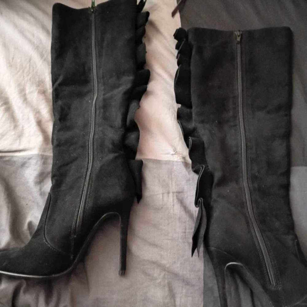 Black Ruffle Knee-High Stiletto Boots